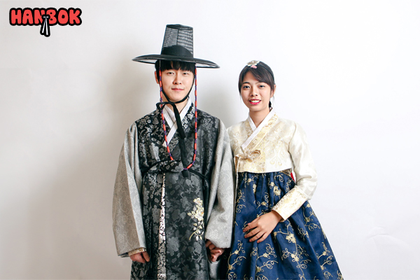 Những bộ trang phục truyền thống của Hàn Quốc gây ấn tượng mạnh với du  khách  Air Tour